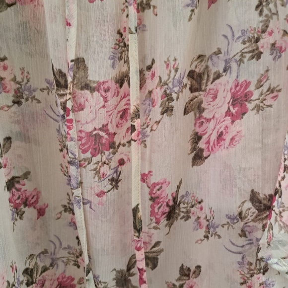 Mudd Pink Flowy Sheer Blouse Junior's Size Large - Picture 3 of 8
